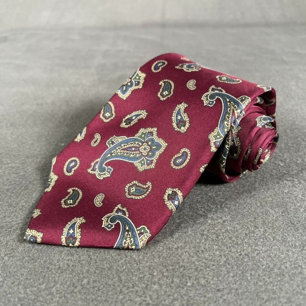 Christian Dior Tie Burgundy Paisleyโ 100% Silk USA Made Preppy Logo W 3.5 L 58.5